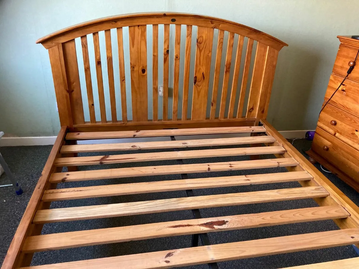 Solid Pine Kingsized Bed - Image 1