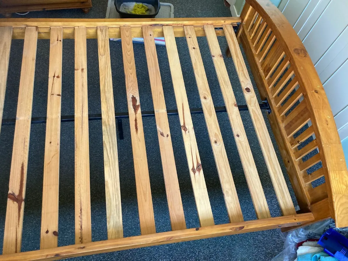 Solid Pine Kingsized Bed - Image 3