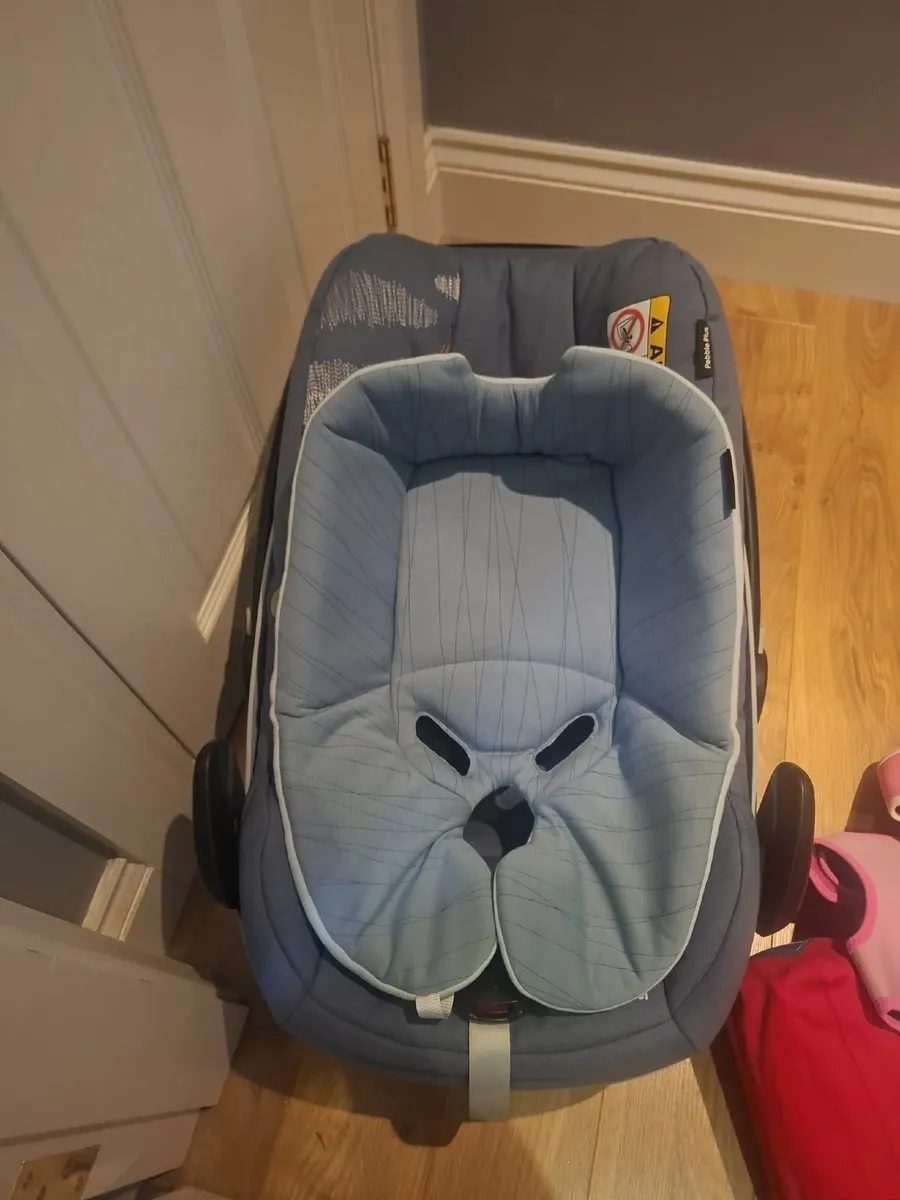 Baby car seat - Image 2