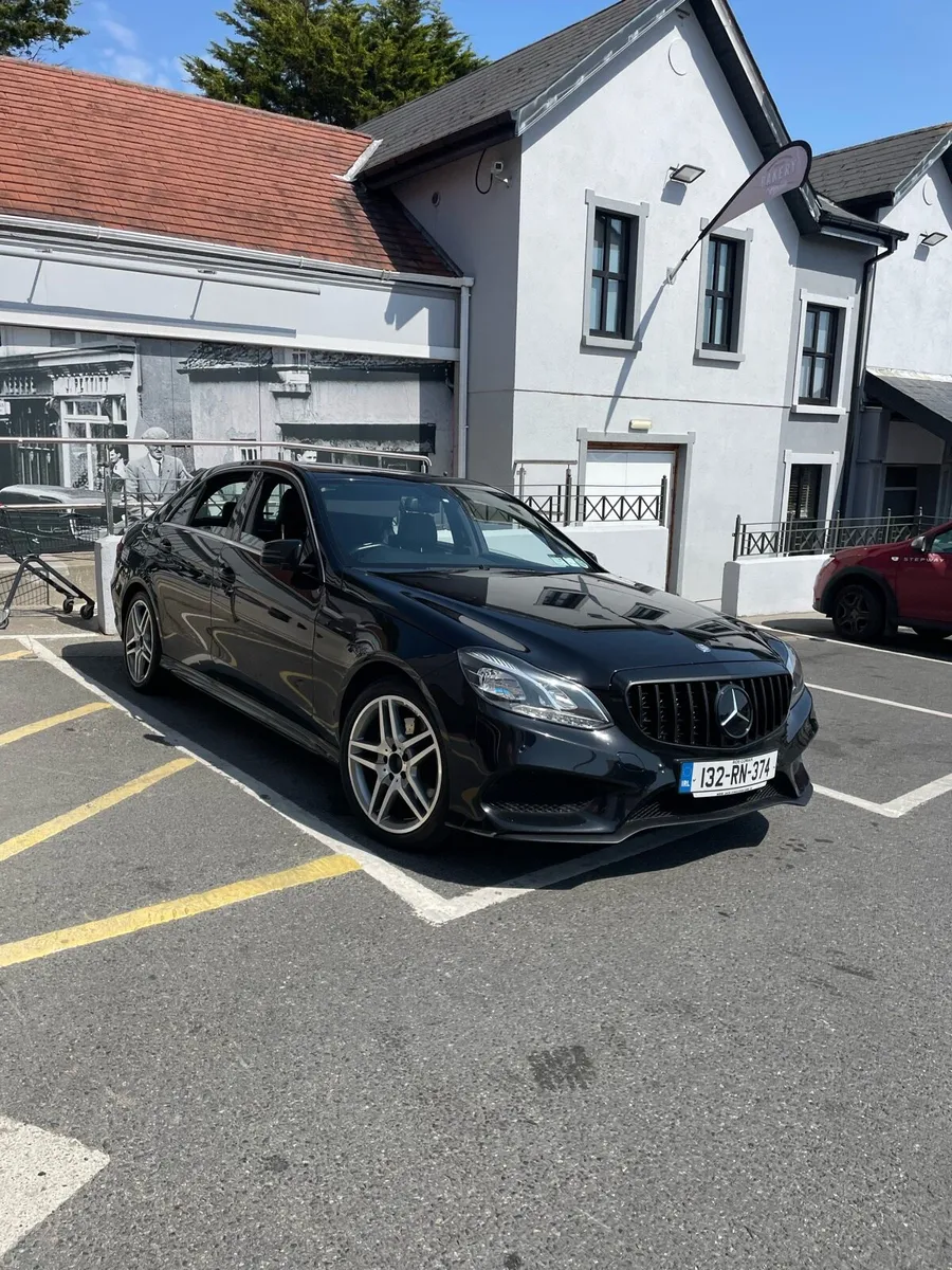 Mercedes e220 amg sport - Image 2
