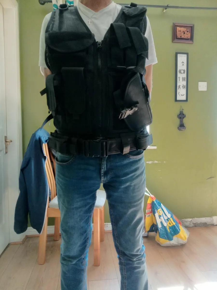 Security vest - Image 1