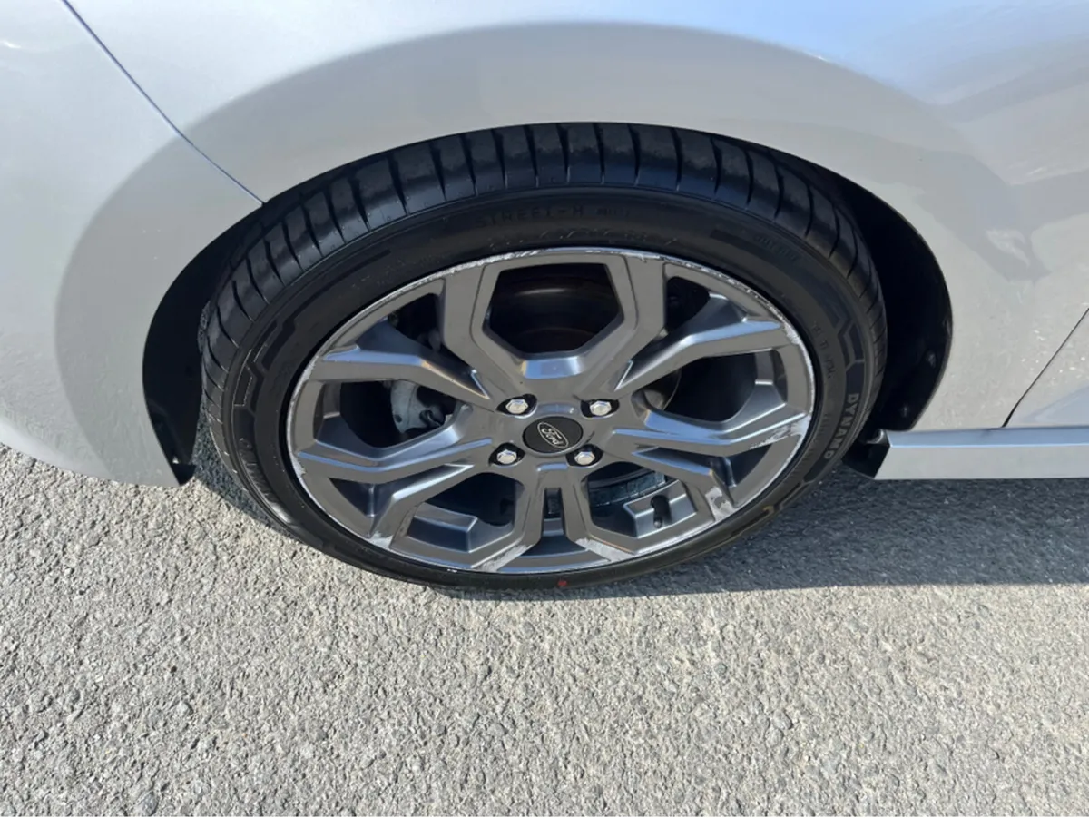 Ford Fiesta 1.0 ST-LINE EDITN 100PS TITANIUM ECOBS - Image 4