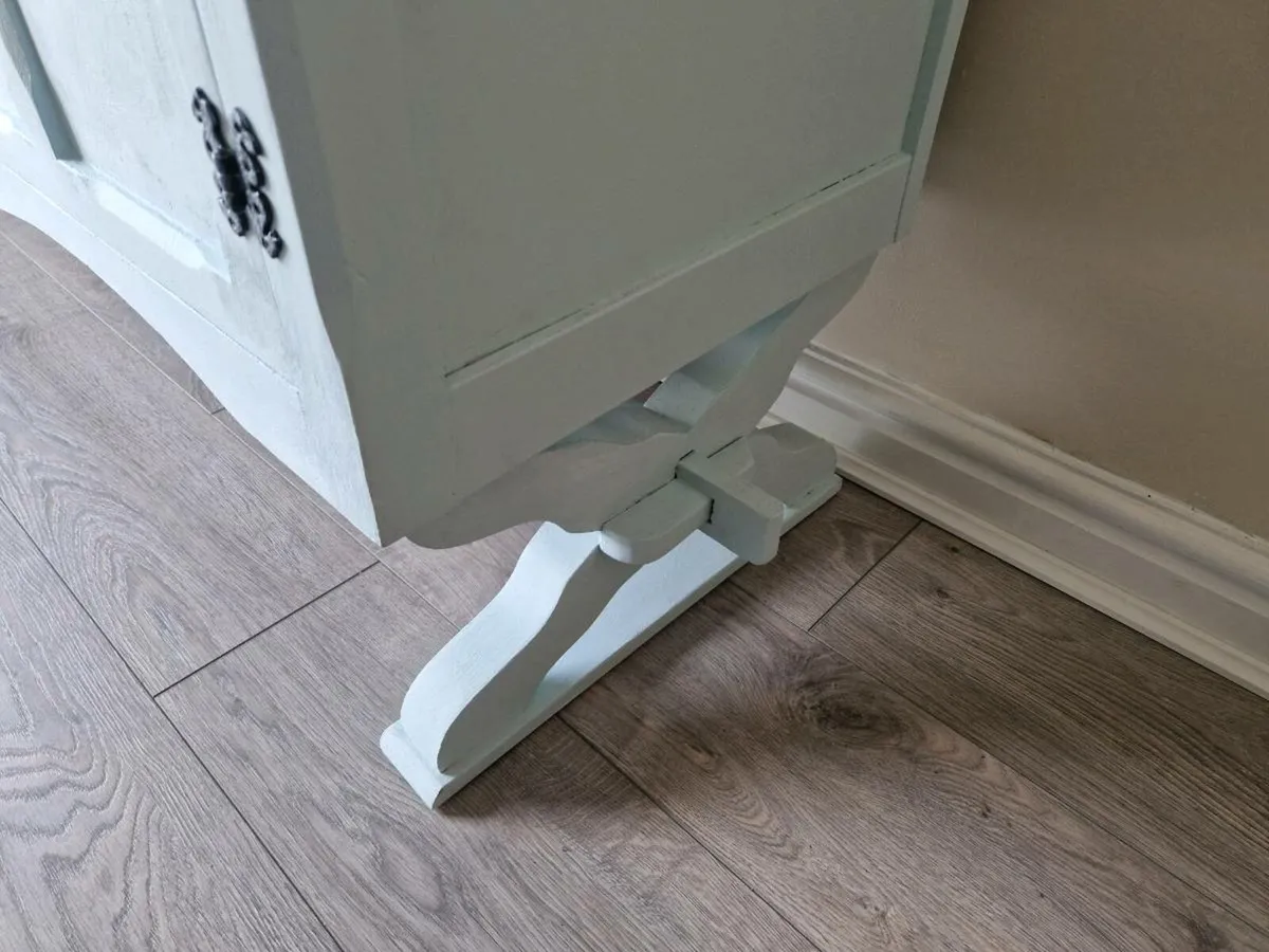 TV stand cupboard bookshelf refurbished - Image 3