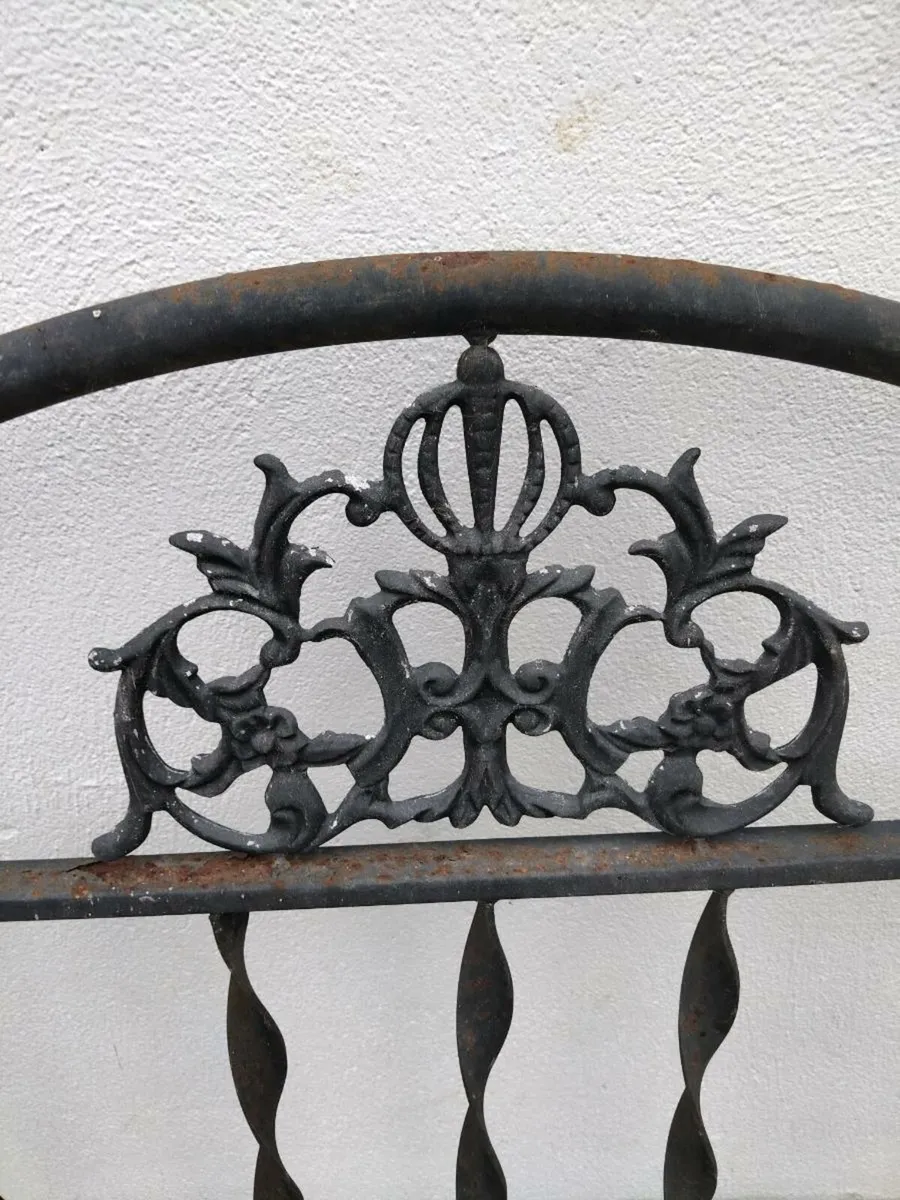 Ornamental Bedends - Image 3