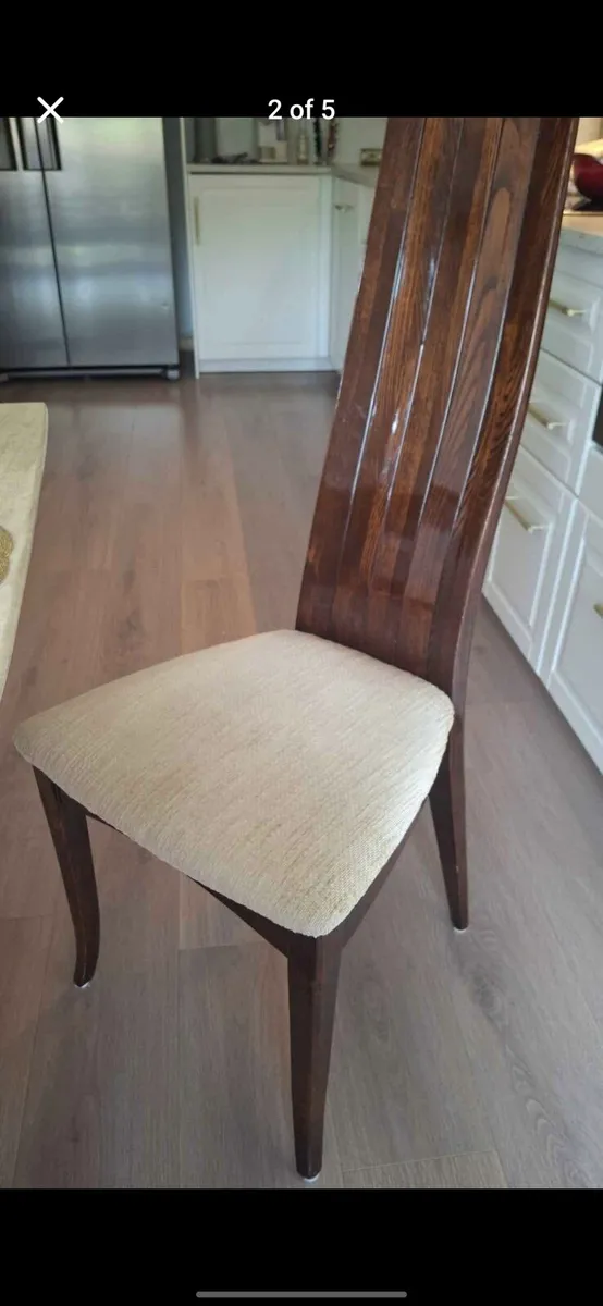 Marbel table and chairs - Image 2
