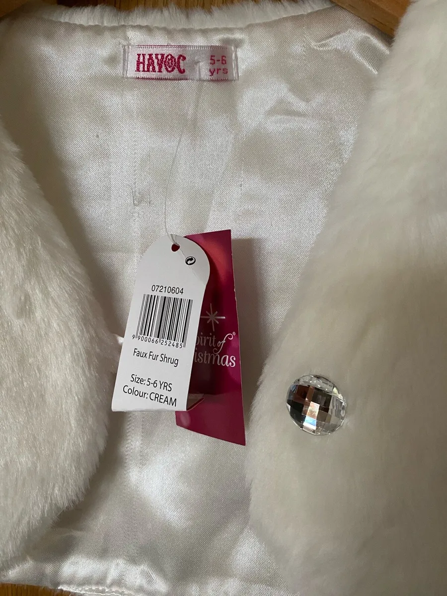 Girl’s Occasion Elegant White Faux Fur Jacket - Image 3