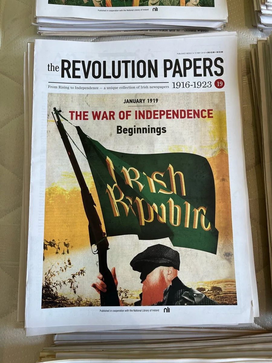 The Revolution Papers. Lot of 250 Issues. - Image 3