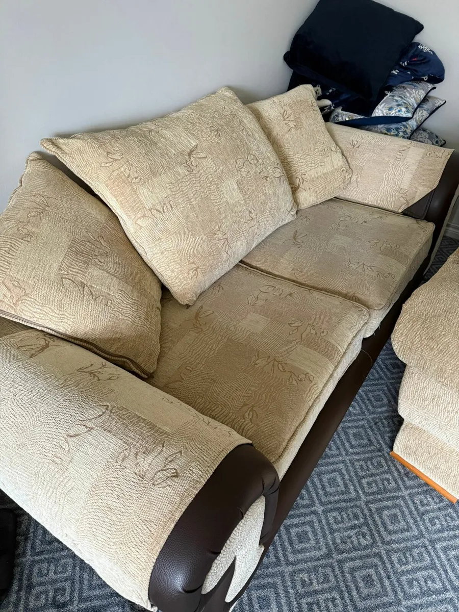 Sofa - Image 3