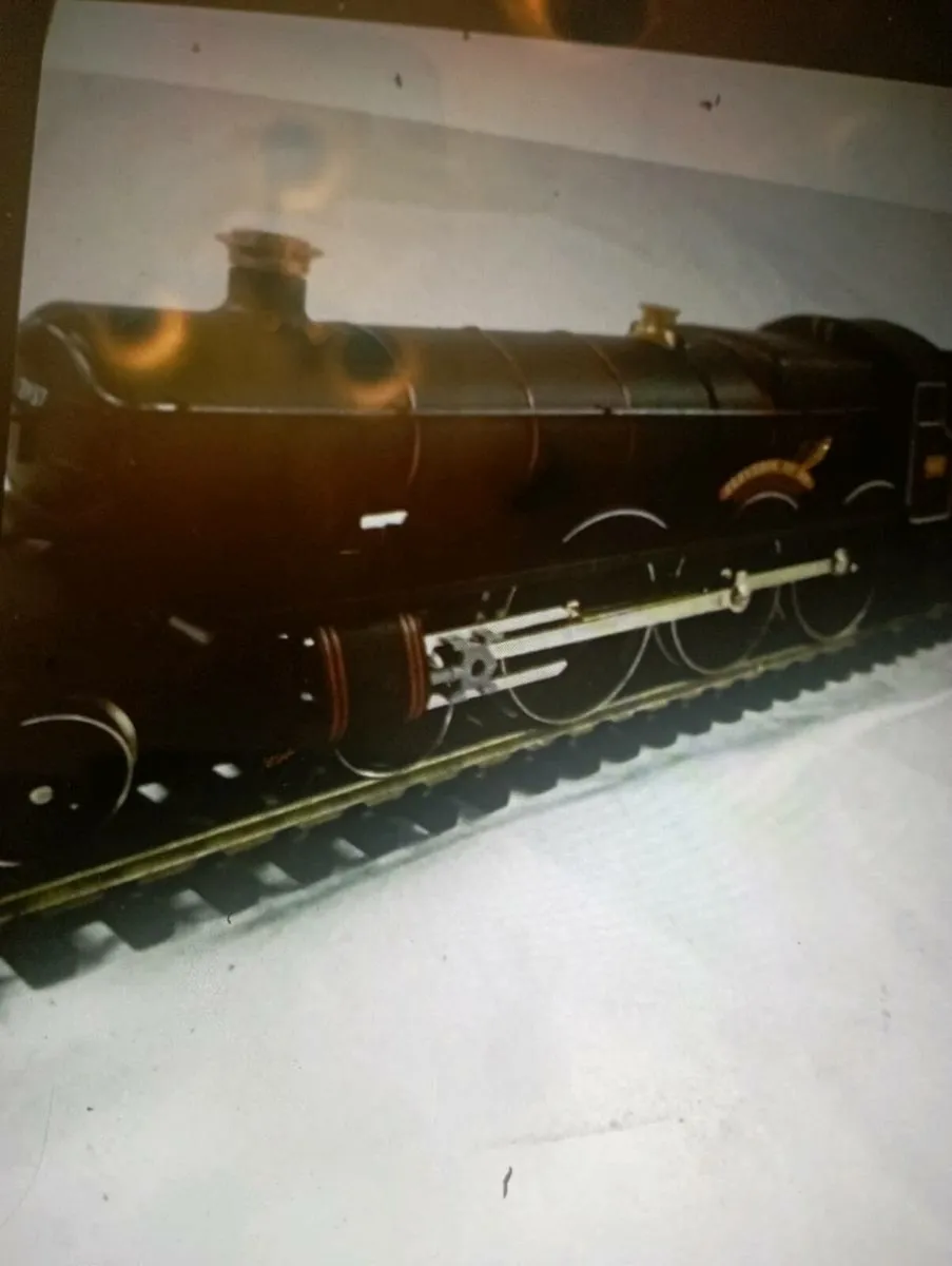 687 VINTAGE HORNBY R 380 CLEVEDON COURT - Image 1