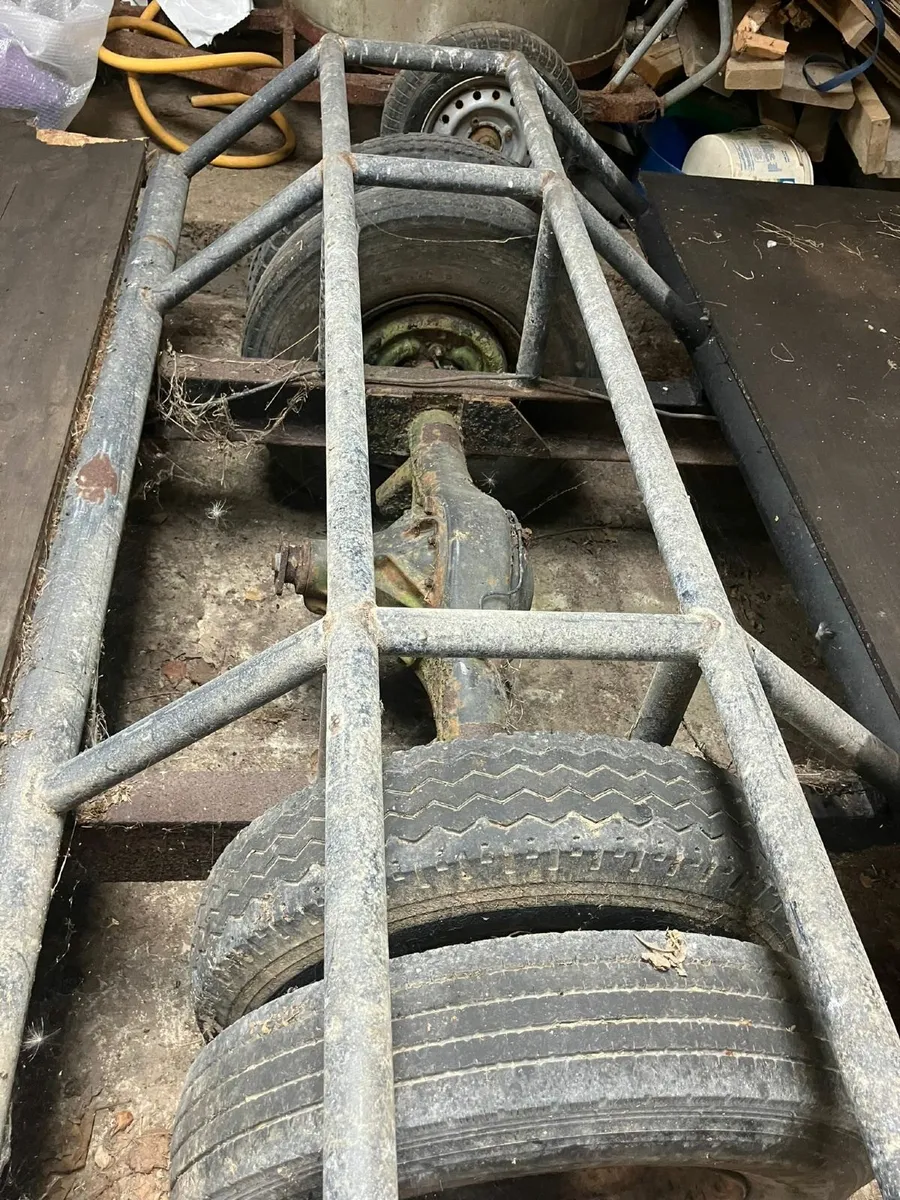 6 Bale Trailer - Image 4