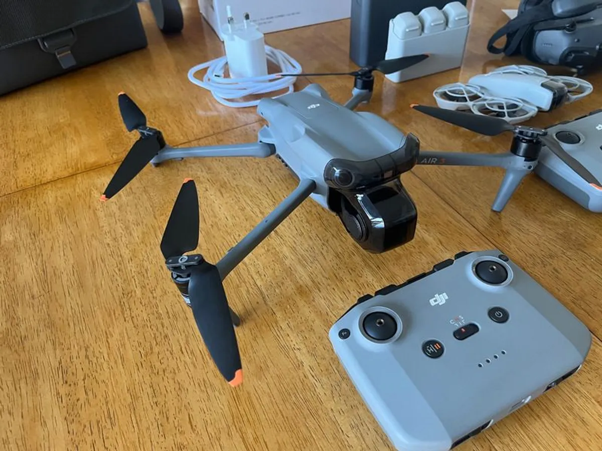 Dji Air 3 Drone - Image 1