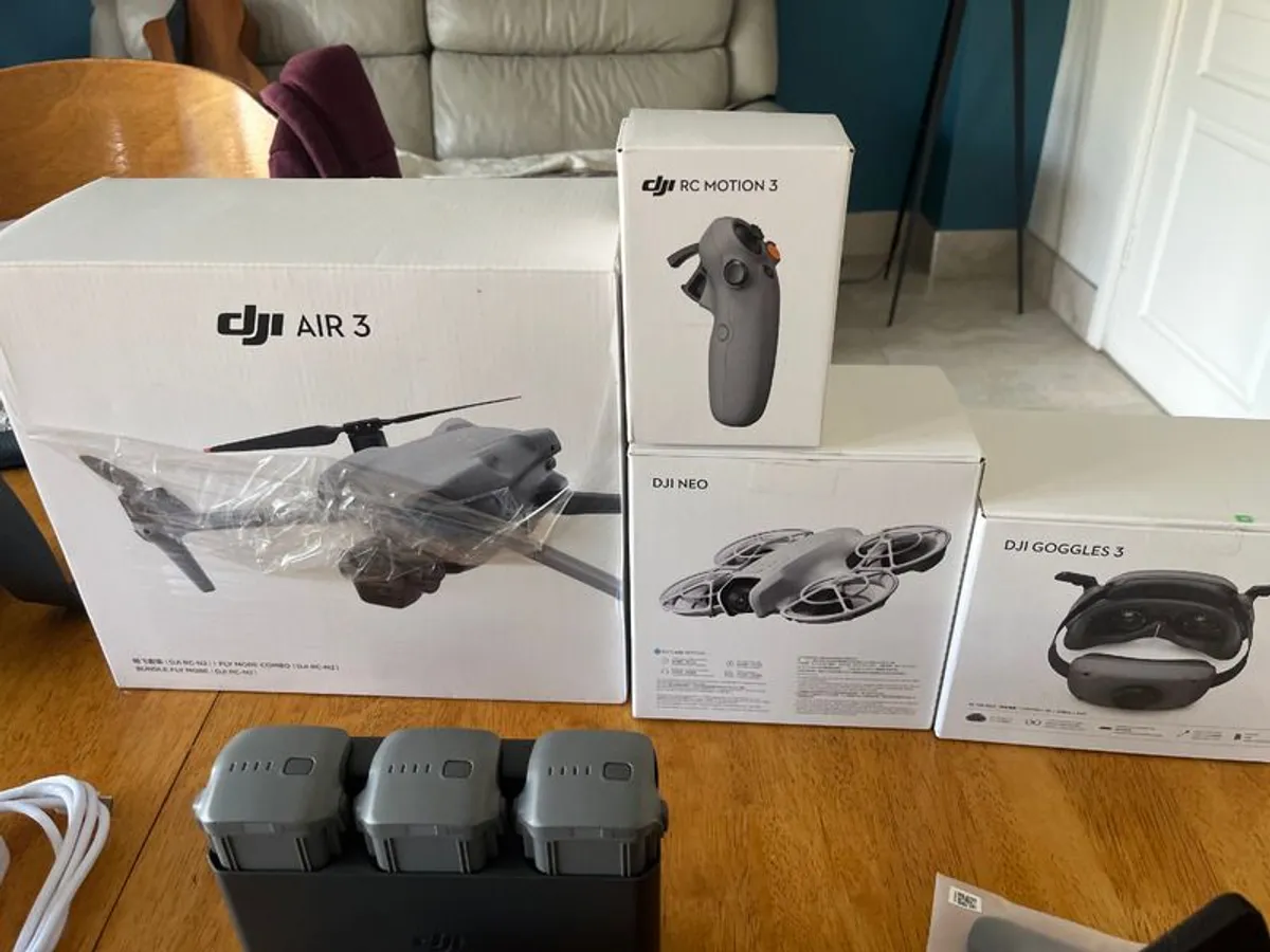 Dji Air 3 Drone - Image 2