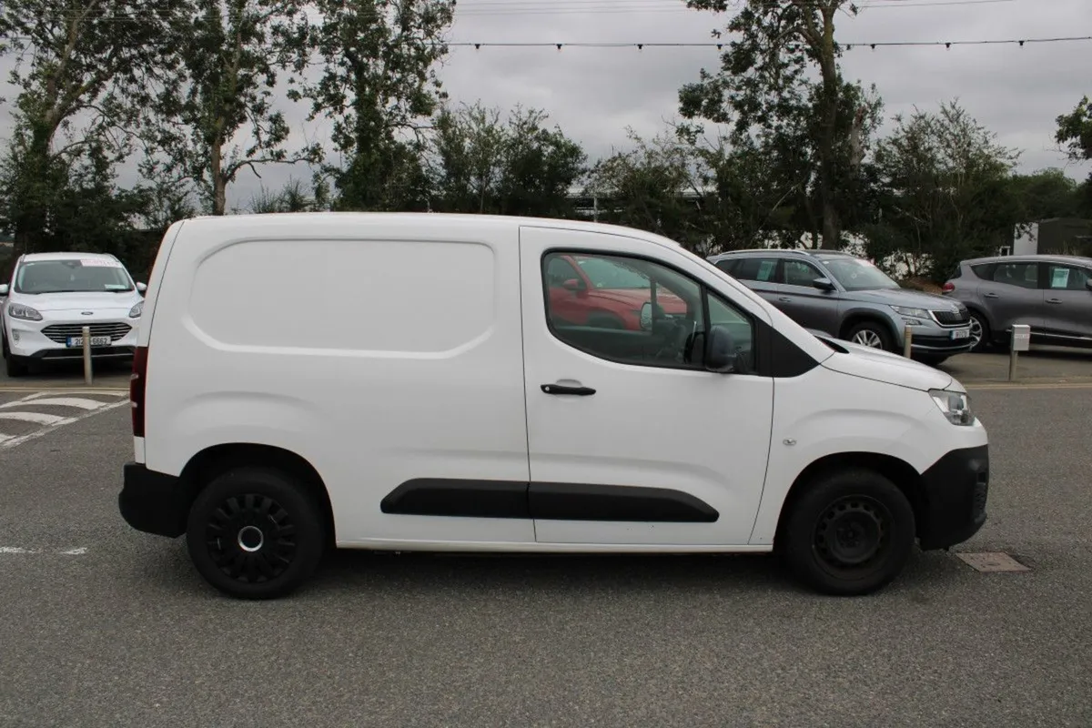 Citroen Berlingo Berlingo 650 En-prise Blue HDI - Image 3