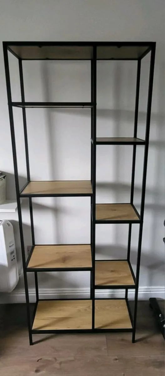 Bookshelf