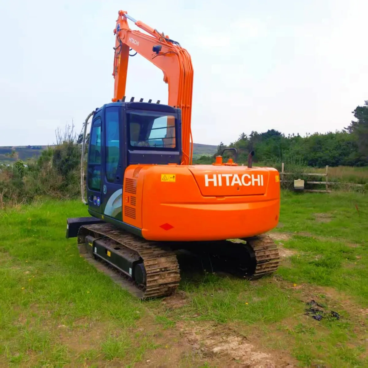 Hitachi ZX70 and ZX60 for sale - Image 4