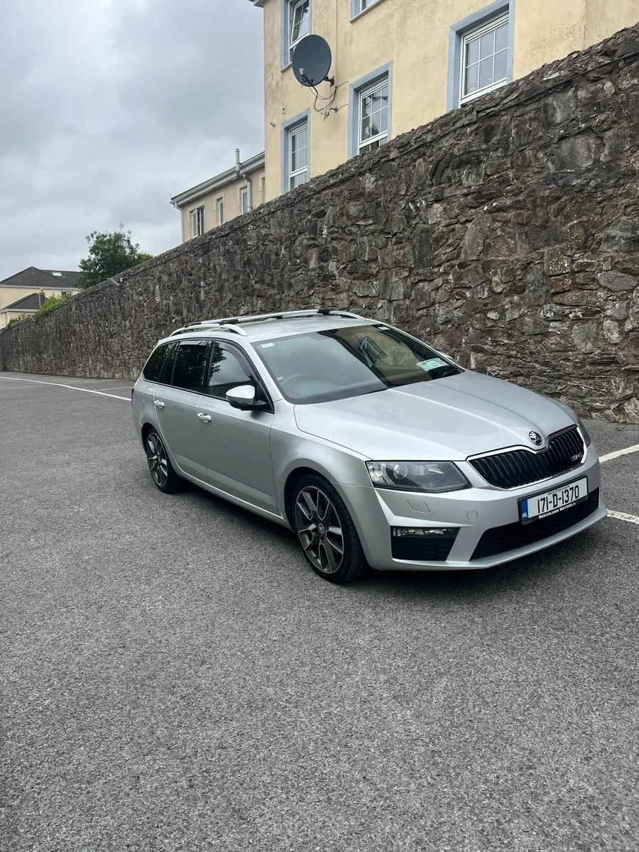 Skoda Octavia  Combi VRS  2017 - Image 2