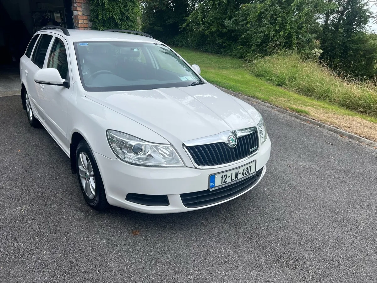 Skoda Octavia Estate - Image 2