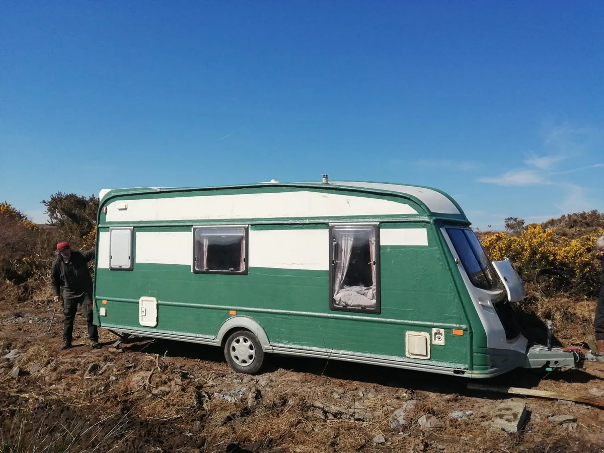 Caravan - Image 1