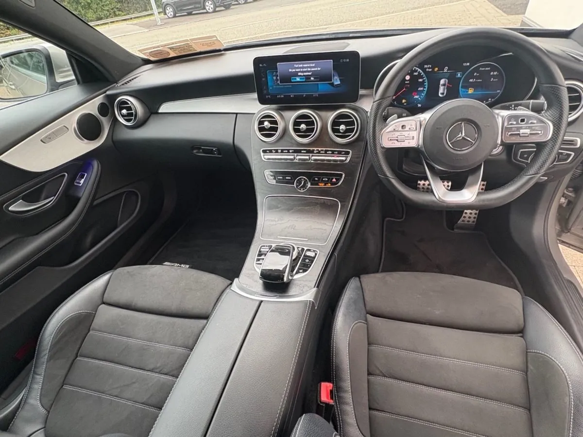 Mercedes-Benz C-Class C 220 D Coupe AMG Line A/T - Image 4