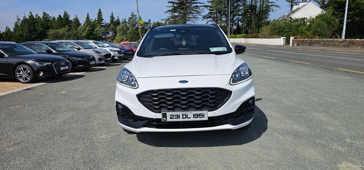 Ford Kuga 2.5 Duratec PHEV ST-Line X Auto 2023 - Image 2