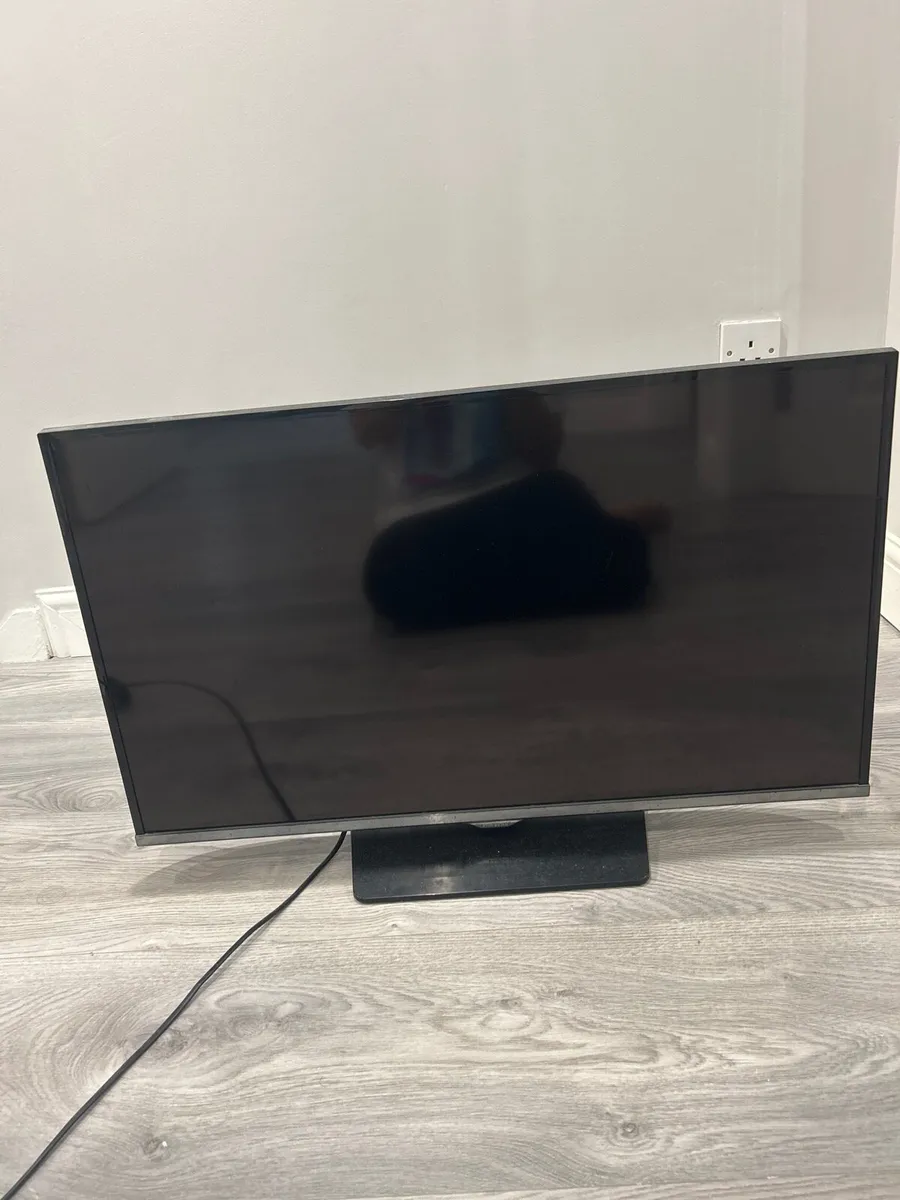 Samsung tv - Image 1