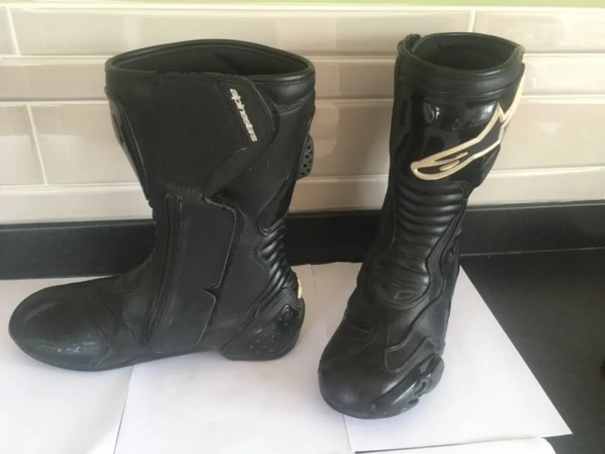 Motorcycle clothing etc. - Image 3