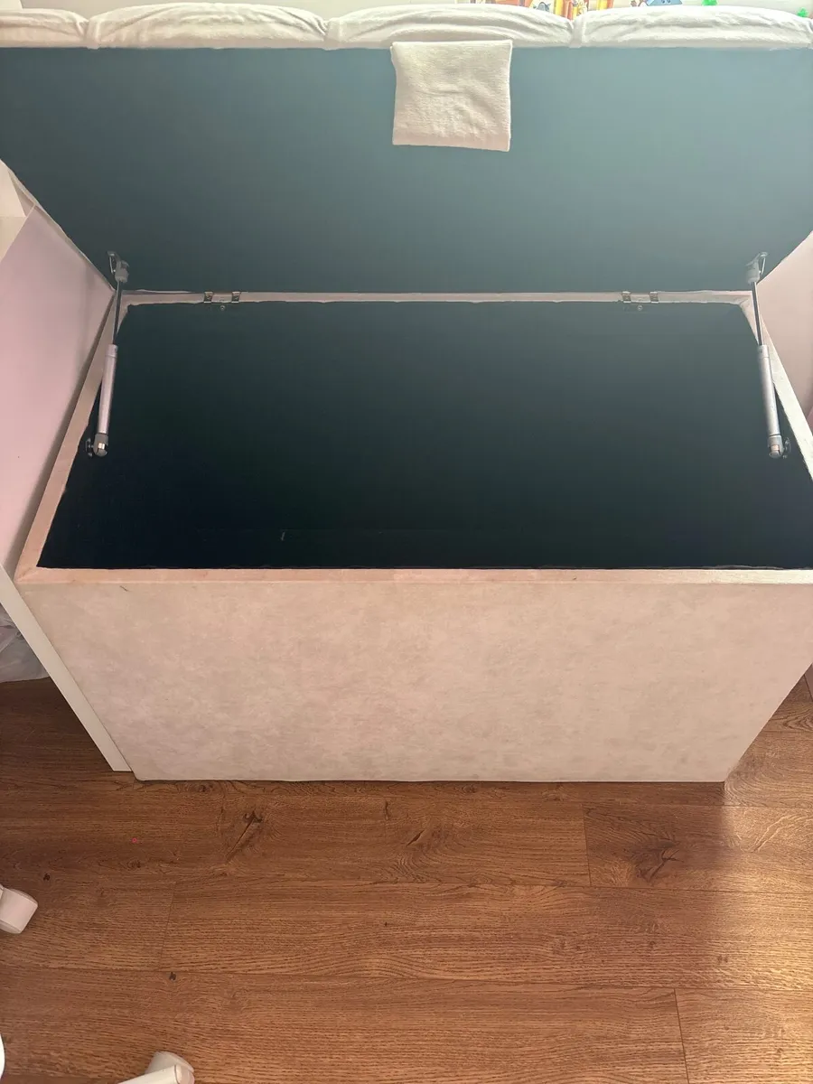 Blanket box - Image 3