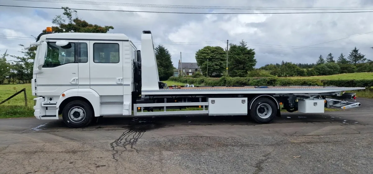 RECOVERY TRUCK - Image 3