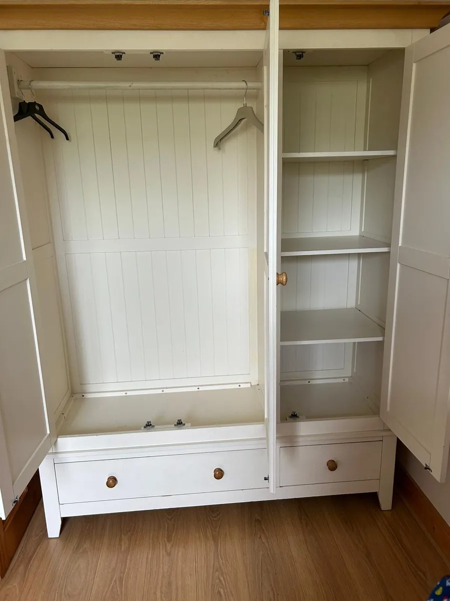Wardrobe - Image 2