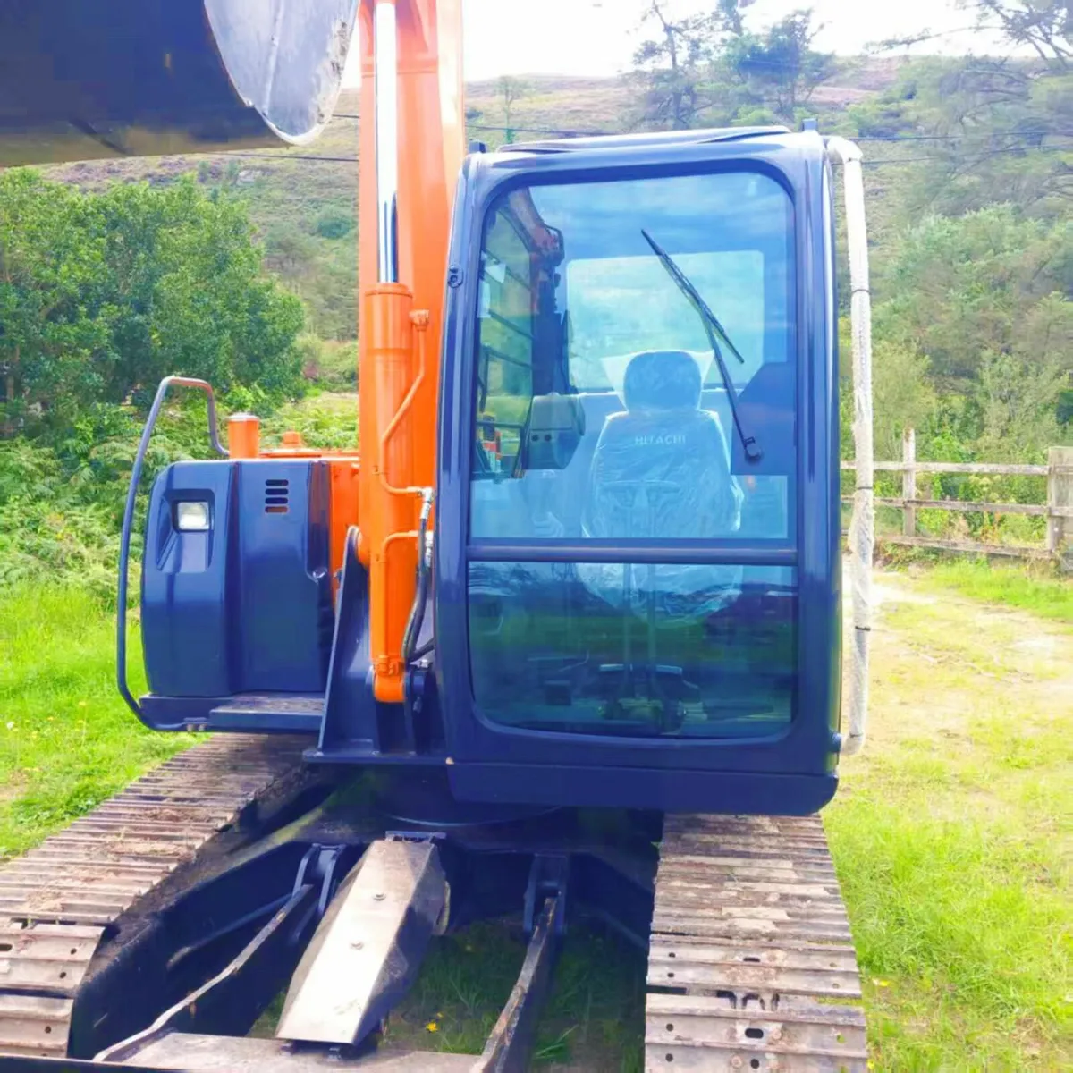 Hitachi ZX70 and ZX60 for sale - Image 1