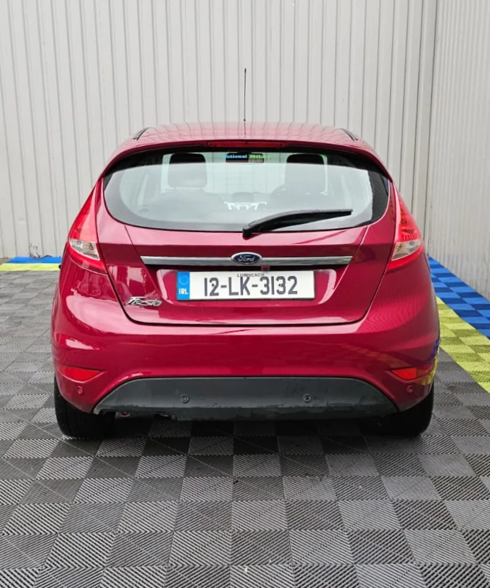 2012 Ford Fiesta 1.2 ZETEC Petrol - Image 4