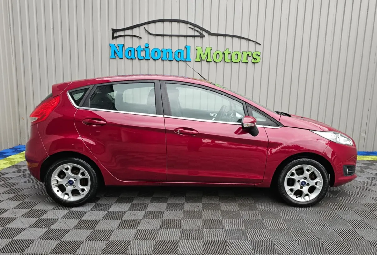 2012 Ford Fiesta 1.2 ZETEC Petrol - Image 2