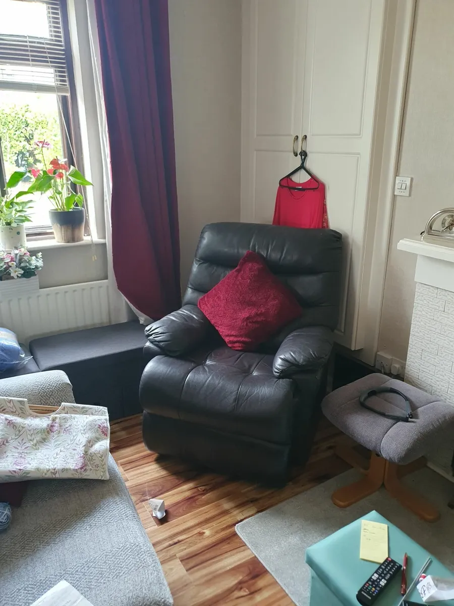 Table and Chairs, 3 Piece Suite, King Size Bed - Image 3