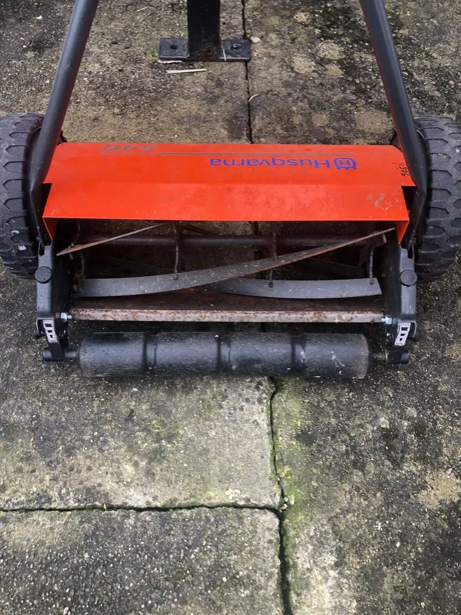 Push lawnmower - Image 1