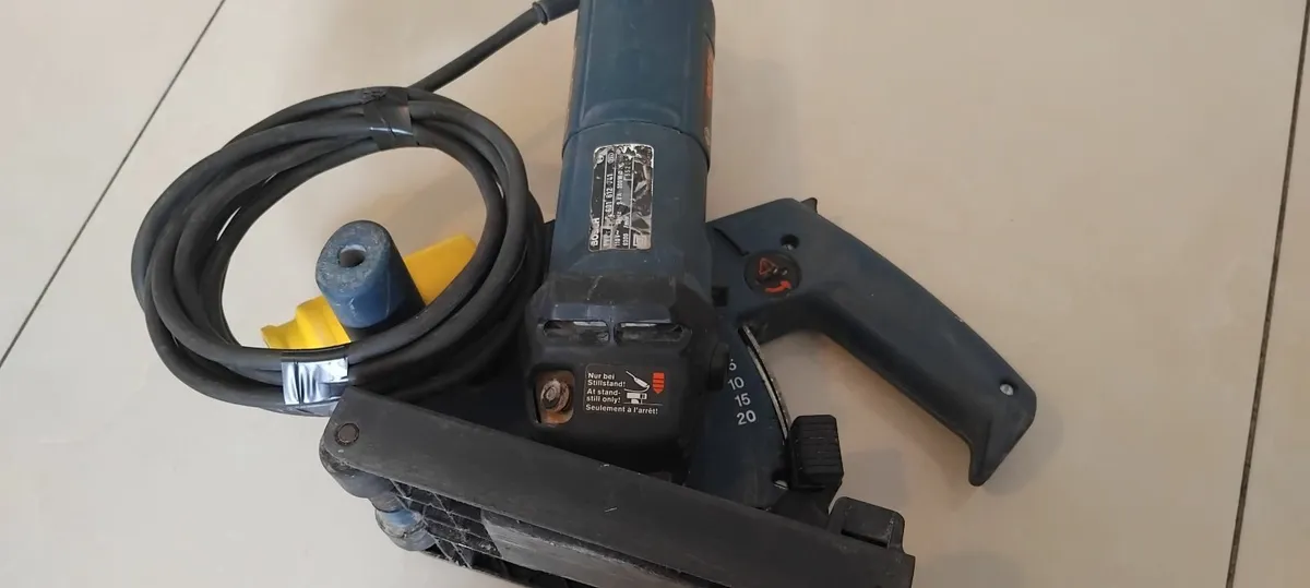 *Bosch GNF 20 CA Wall Chaser 110v* - Image 4
