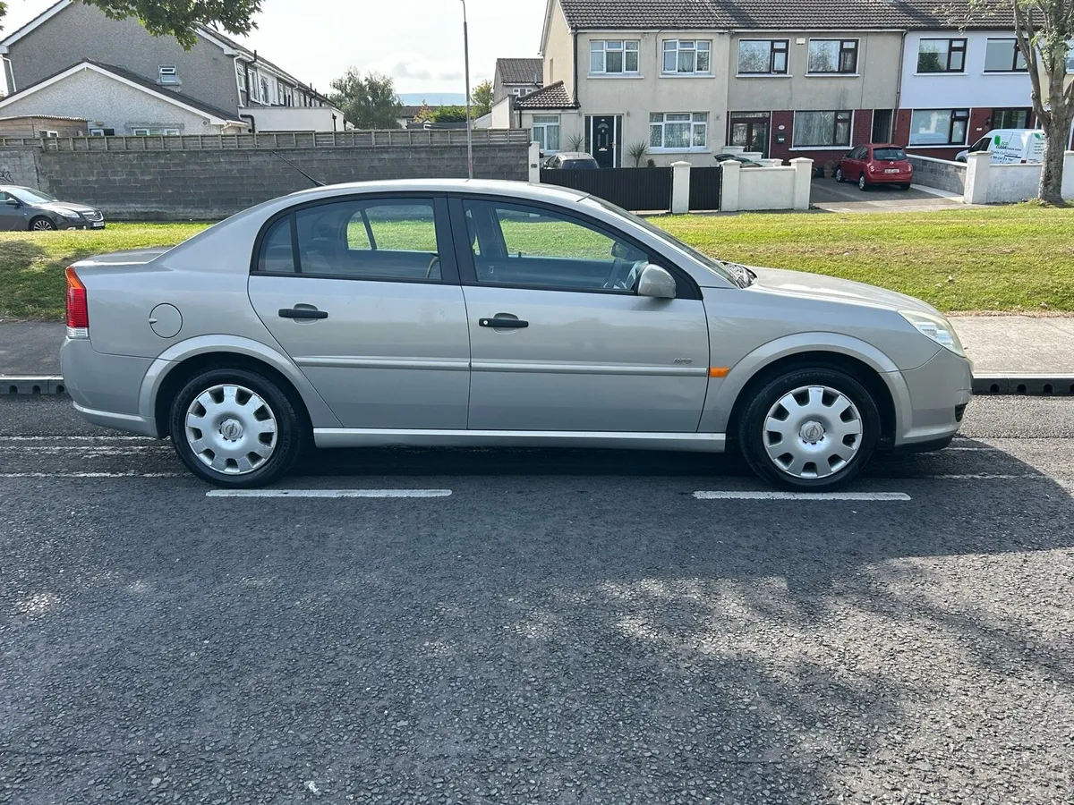 2006 OPEL VECTRA 1.6 PETROL 4DR SALOON NCT 8/26 - Image 2