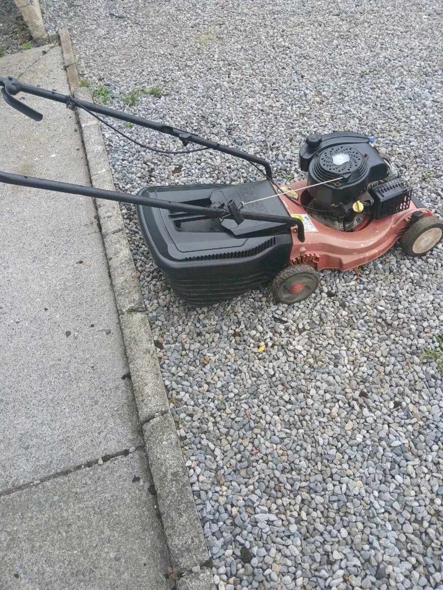 Push lawn mower working perfect €70 - Image 3
