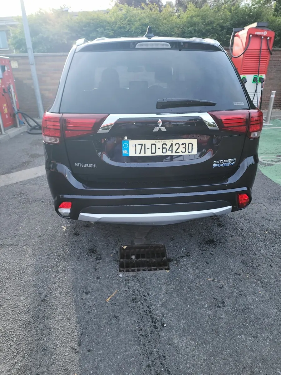 Mitsubishi Outlander 2017 - Image 4