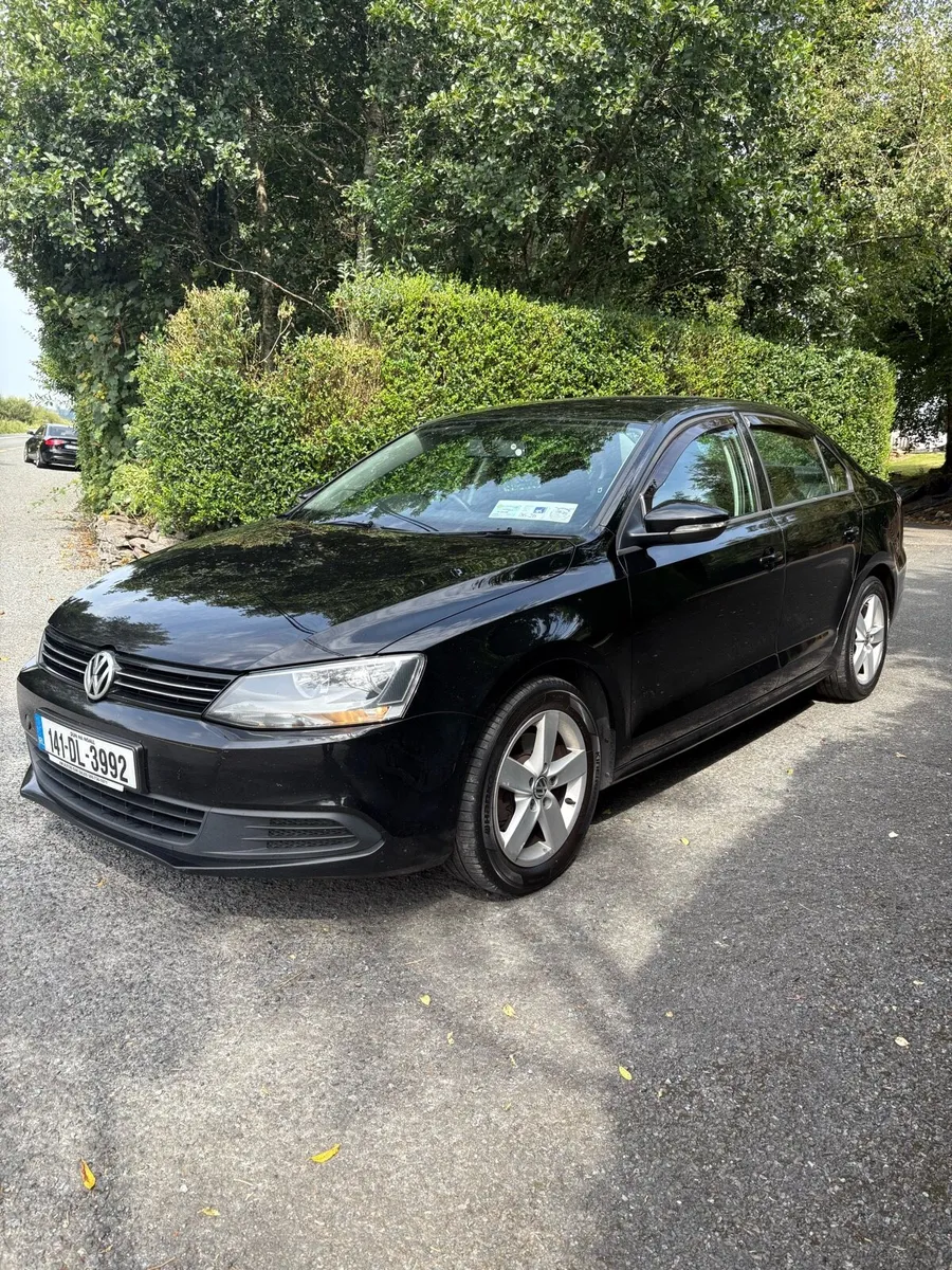 2014 jetta - Image 2