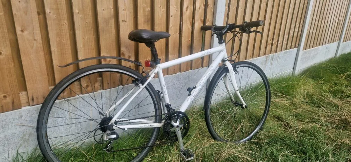 Specialized sirrus flat bar road bike ( delivery ) - Image 4