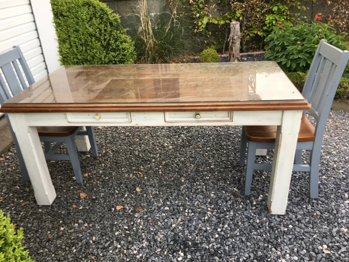 Kitchen table - Image 2