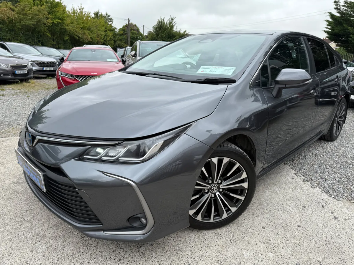 2023 Toyota Corolla  1.8 LUNA SPORT AUTO - Image 2
