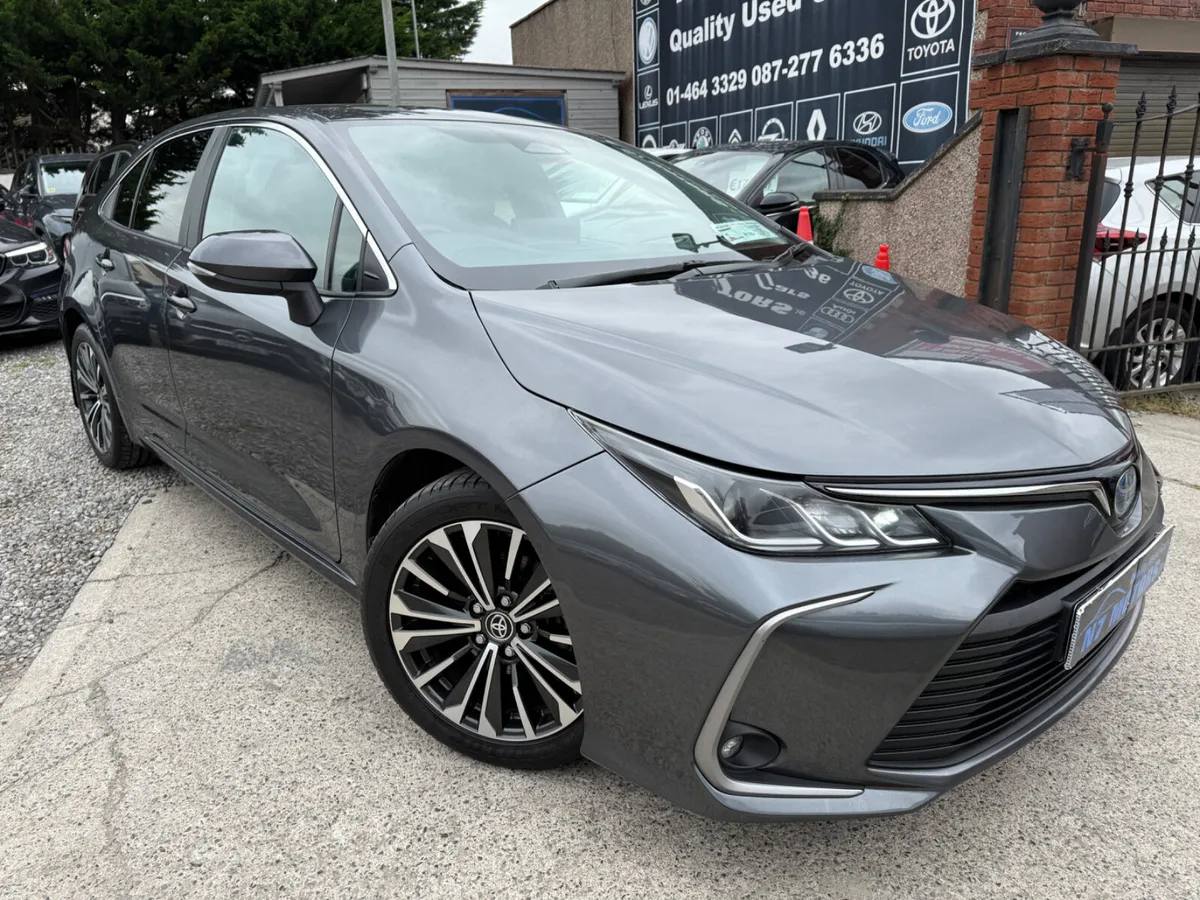 2023 Toyota Corolla  1.8 LUNA SPORT AUTO - Image 1