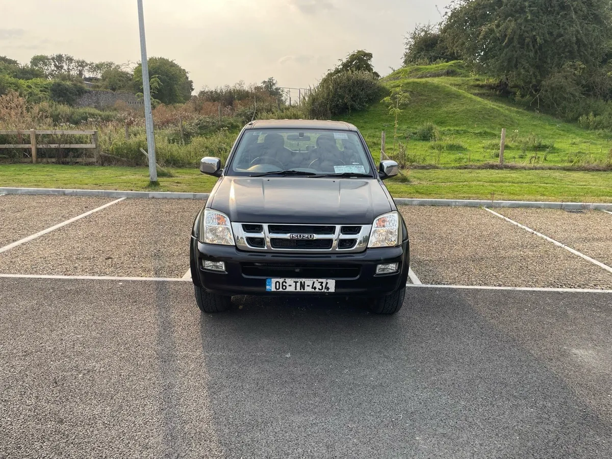 ISUZU DMAX 3.0 NEW DOE - Image 2