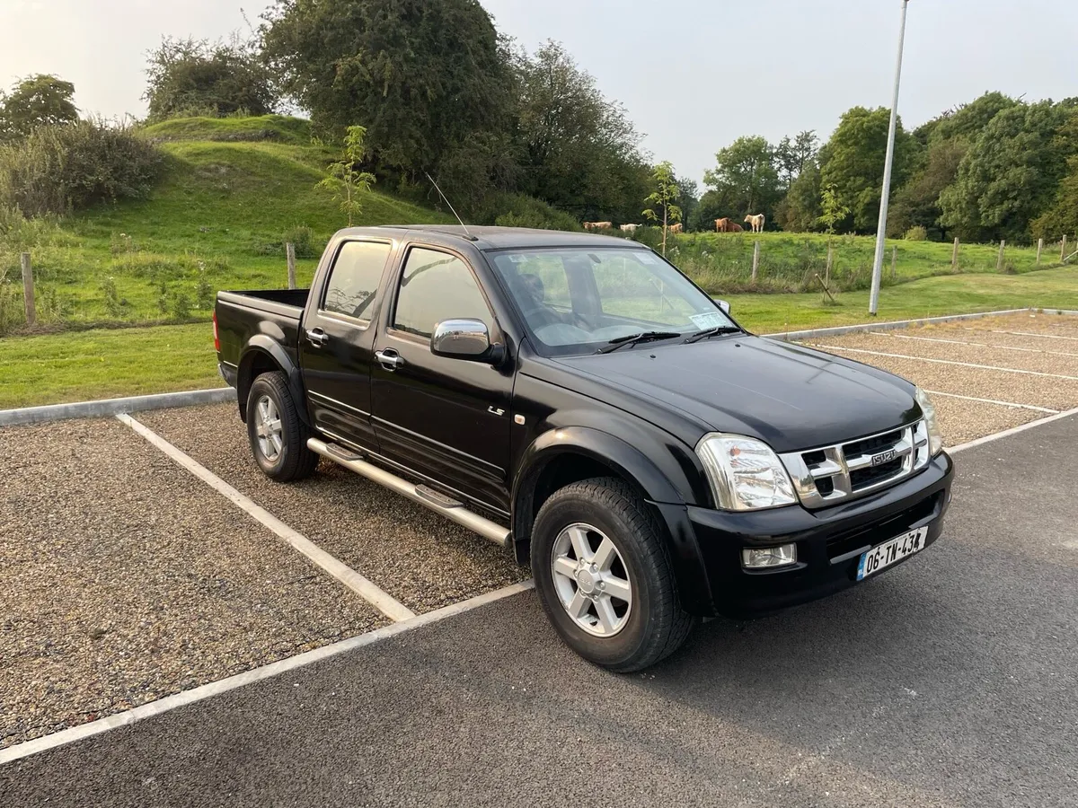 ISUZU DMAX 3.0 NEW DOE - Image 3