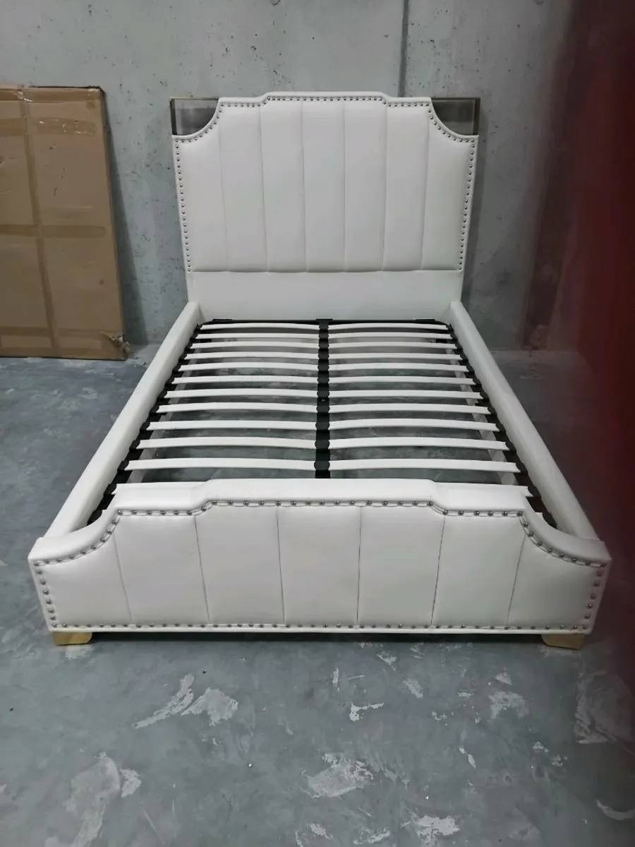 Cream leather  ⁴ ft 6 bed base