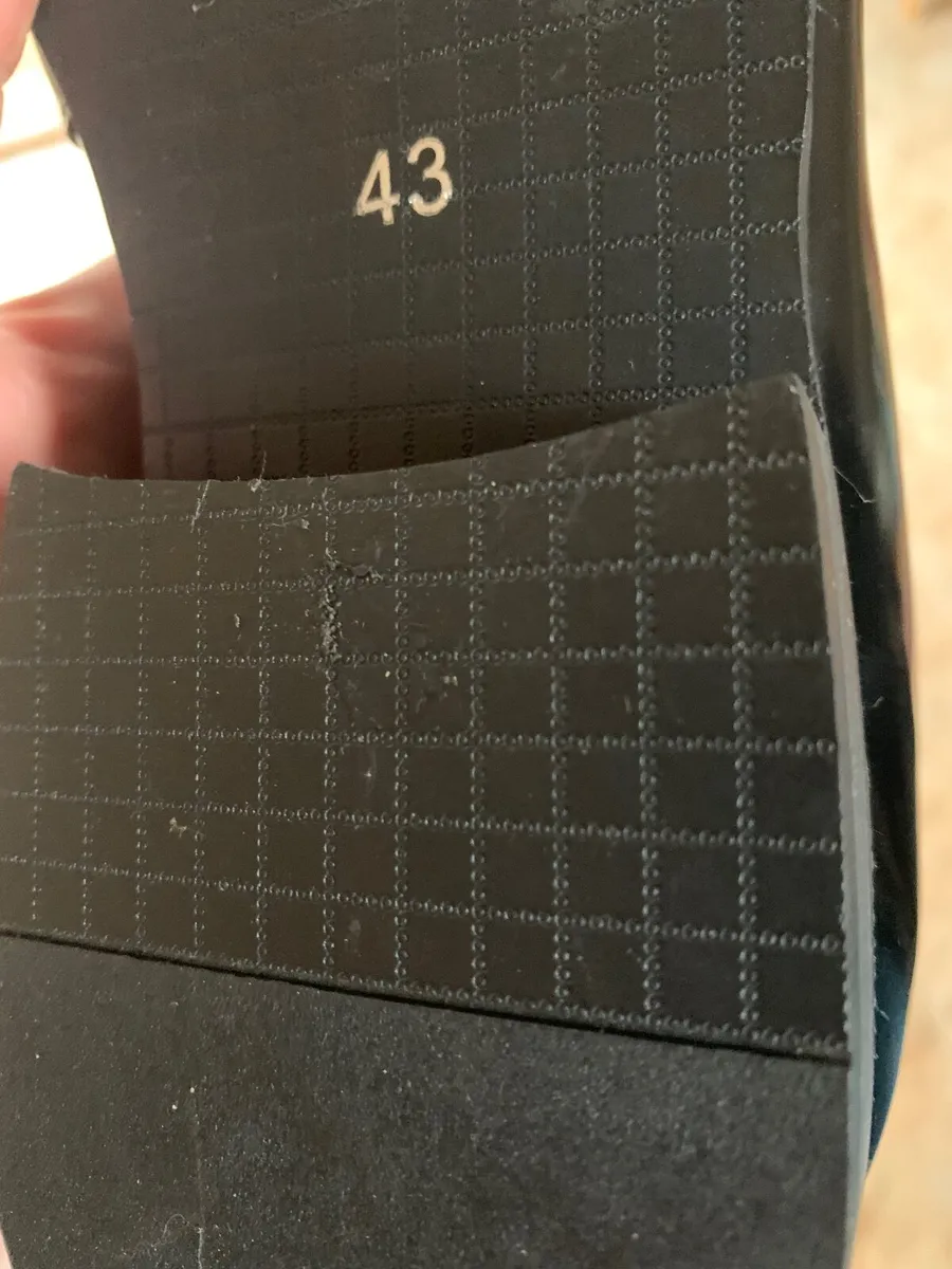 Shoes - Image 2