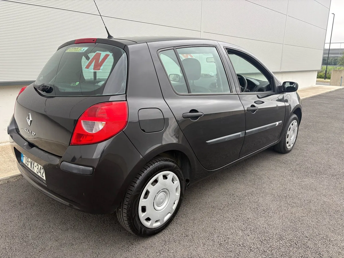 Renault Clio NCT & TAX - Image 4