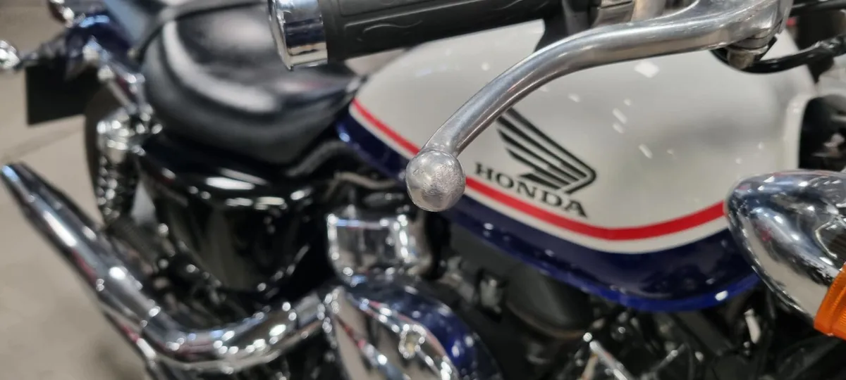 Honda VT750 Shadow - Image 4