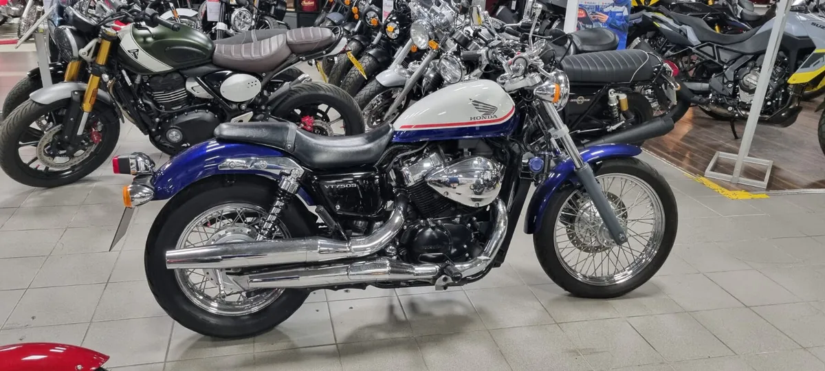 Honda VT750 Shadow - Image 2